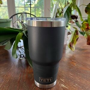 Yeti 30 oz Rambler Tumbler